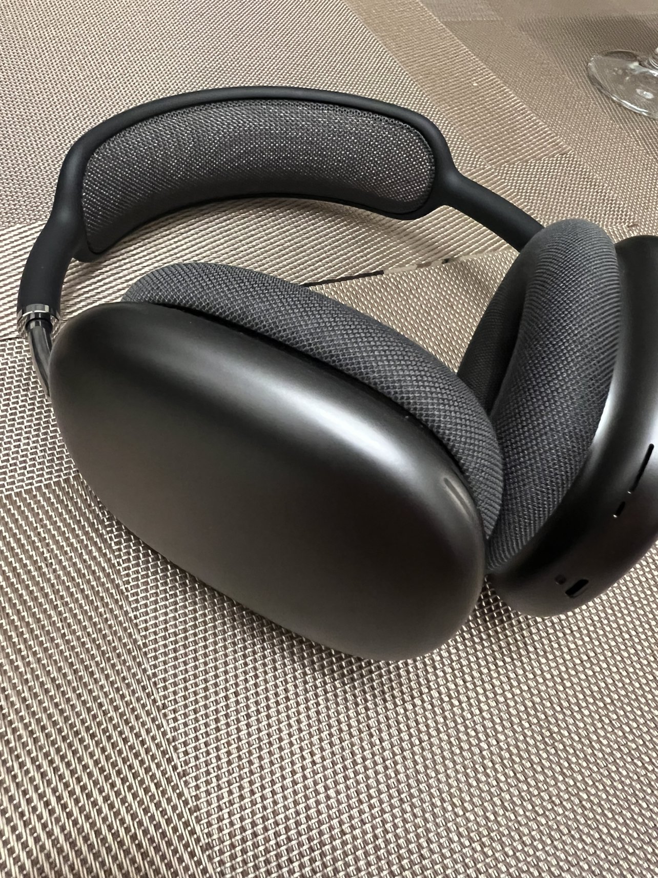 苹果耳机排行版和旗舰版(苹果耳机排行版和旗舰版的区别)-第2张图片-有道翻译官网